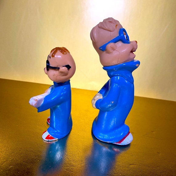 ALVIN AND THE CHIPMUNKS VTG 80s SIMON 3.25” & SIMON PLAYING GUITAR PVC FIGURES - Picture 8 of 11